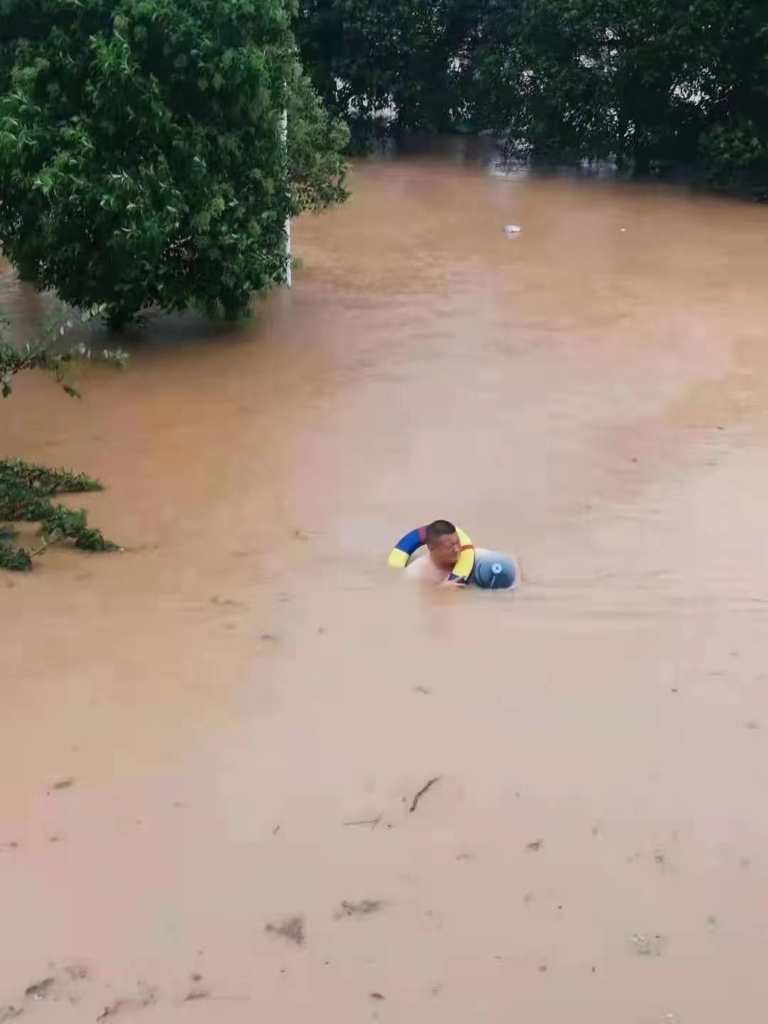 webwxgetmsgimg.jpg