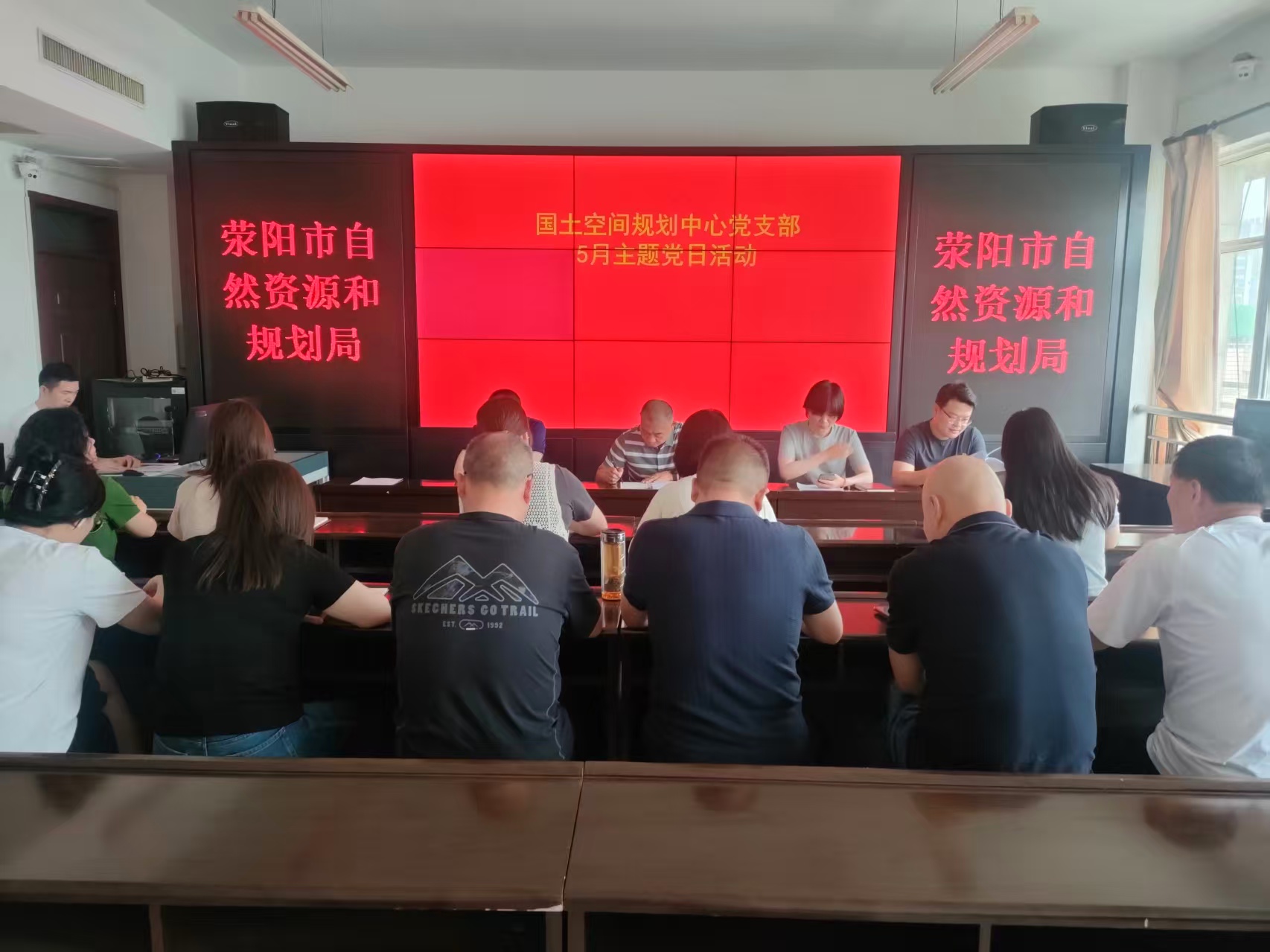 c2f11ad8424ccbf7d48ceaf04a0dd574.jpg